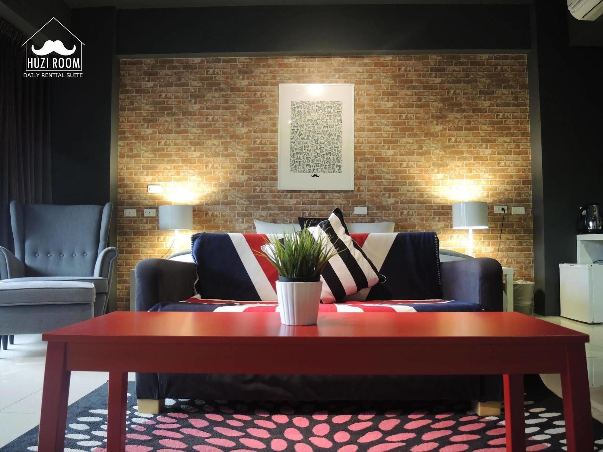 Huzi Room Tainan Eksteriør billede